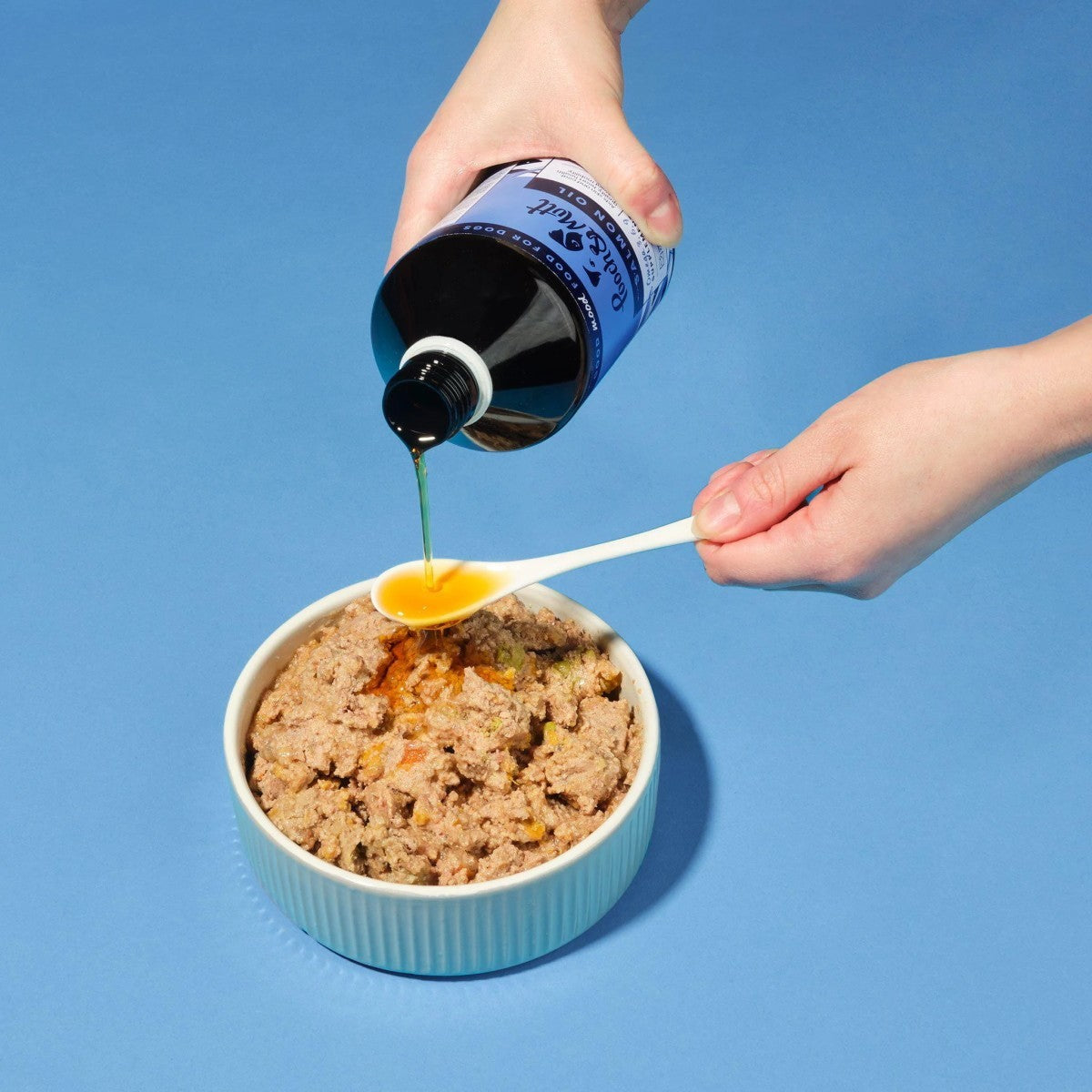 Pooch & Mutt Salmon Oil Omega Supplement 500ml